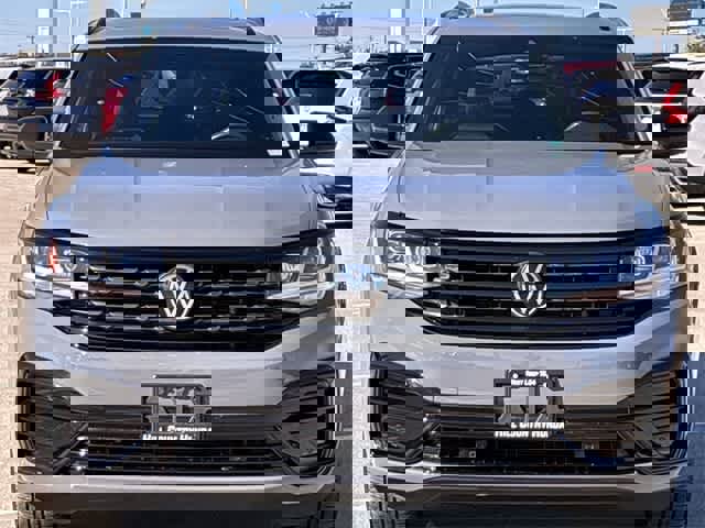 Used 2023 Volkswagen Atlas Cross Sport SEL R-Line image 9