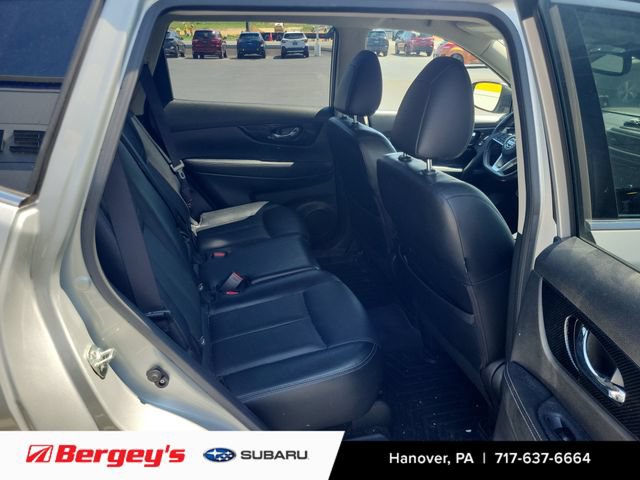 Used 2018 Nissan Rogue SL AWD/4WD image 10