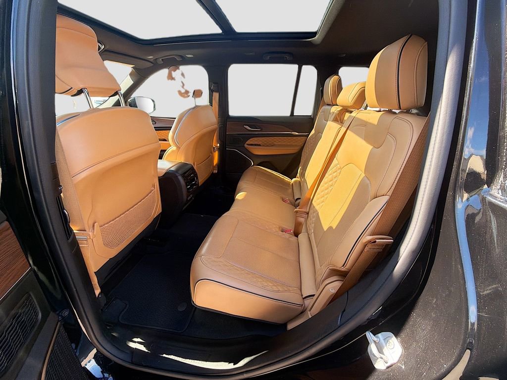 Used 2022 Jeep Grand Cherokee Summit image 23