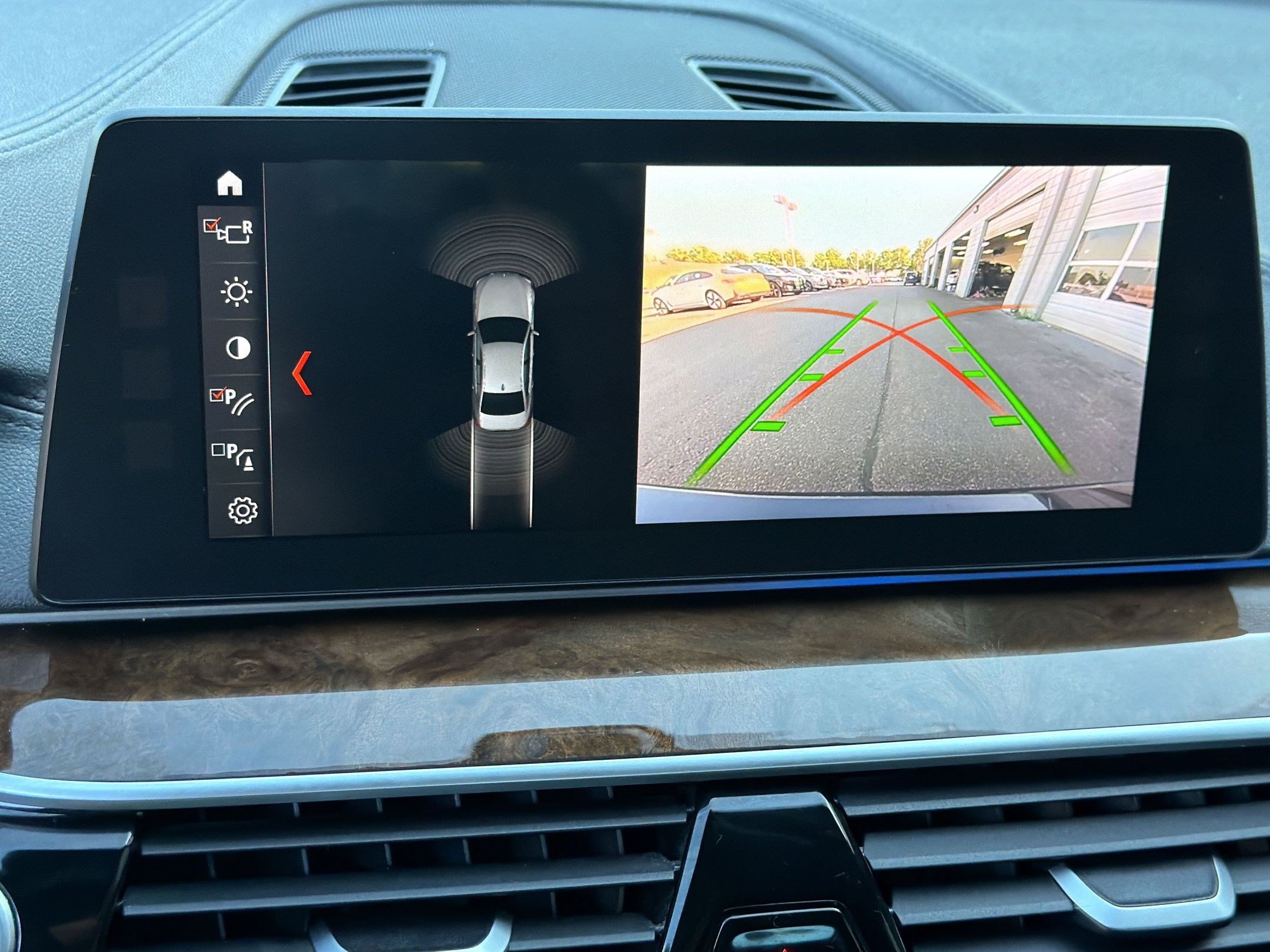 Used 2017 BMW 540i RWD image 22