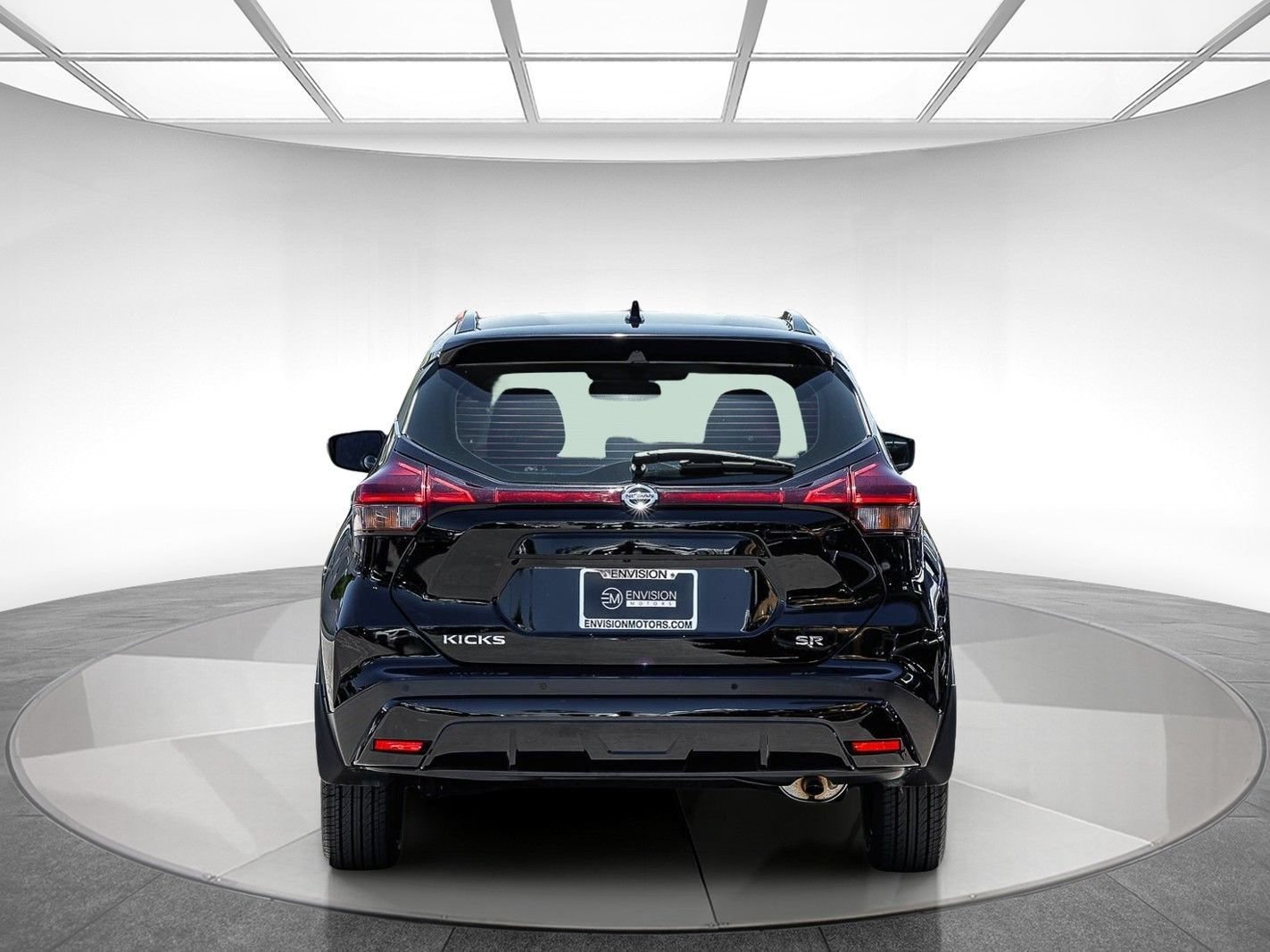 Used 2021 Nissan Kicks SR FWD image 4