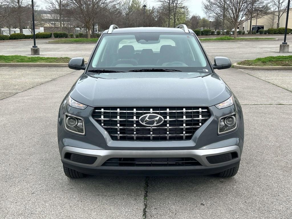 New 2026 Hyundai Venue SEL FWD image 2