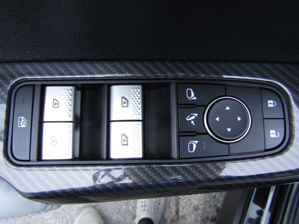 Used 2024 Mitsubishi Outlander SEL image 18