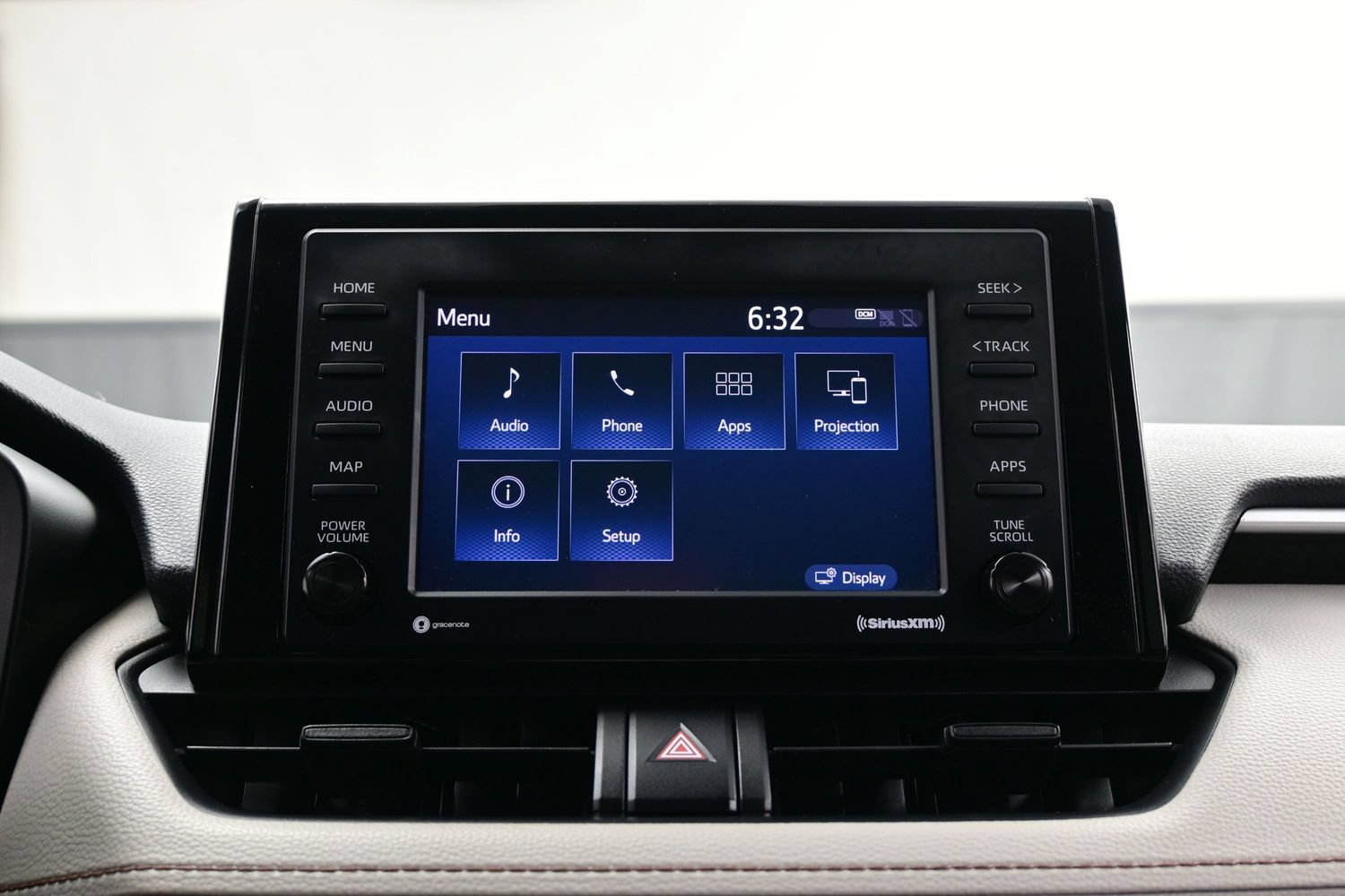 Used 2020 Toyota RAV4 XLE w/ XLE Grade Weather Package AWD/4WD image 19