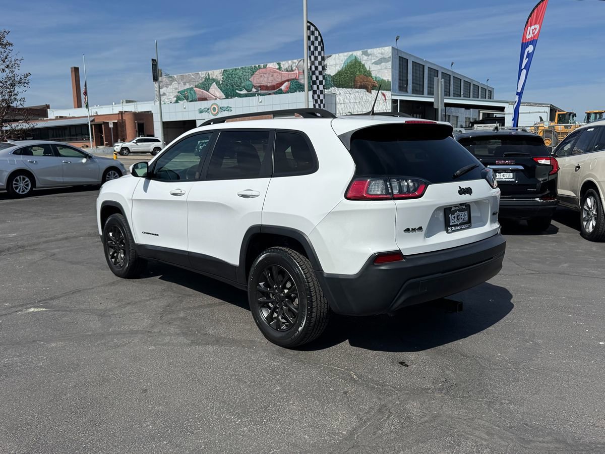 Used 2020 Jeep Cherokee Latitude w/ Cold Weather Group image 5