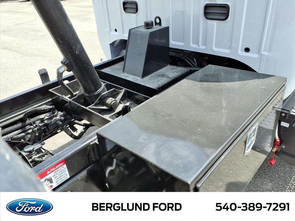 New 2027 Ford F750 2WD Regular Cab Super Duty image 12