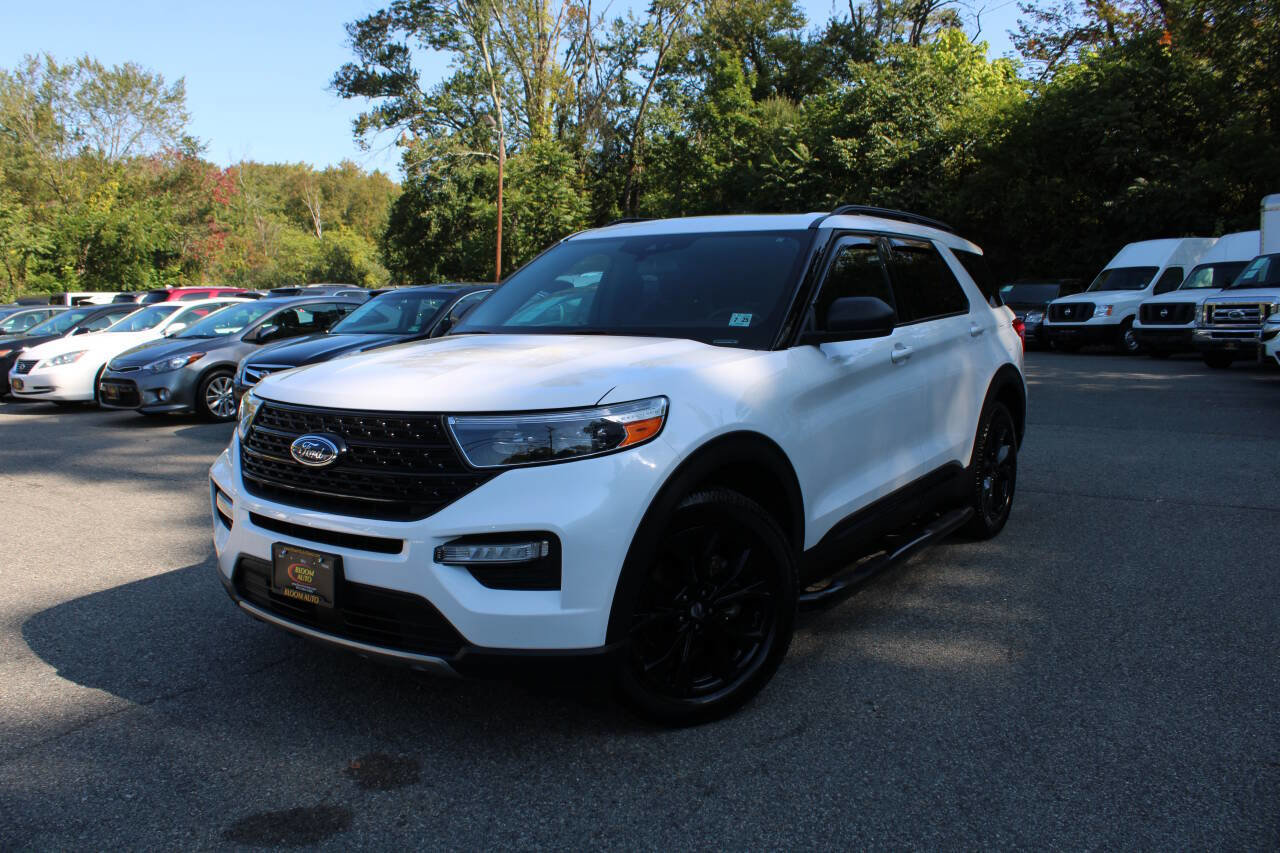 Used 2020 Ford Explorer XLT w/ Equipment Group 202A image 1