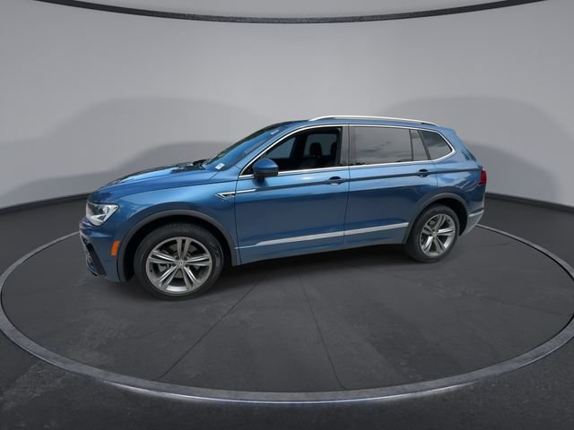Used 2019 Volkswagen Tiguan SEL R-Line AWD/4WD image 4