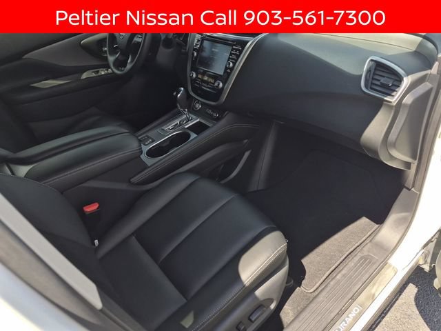 Certified 2024 Nissan Murano SV w/ SV Midnight Edition Package FWD image 11