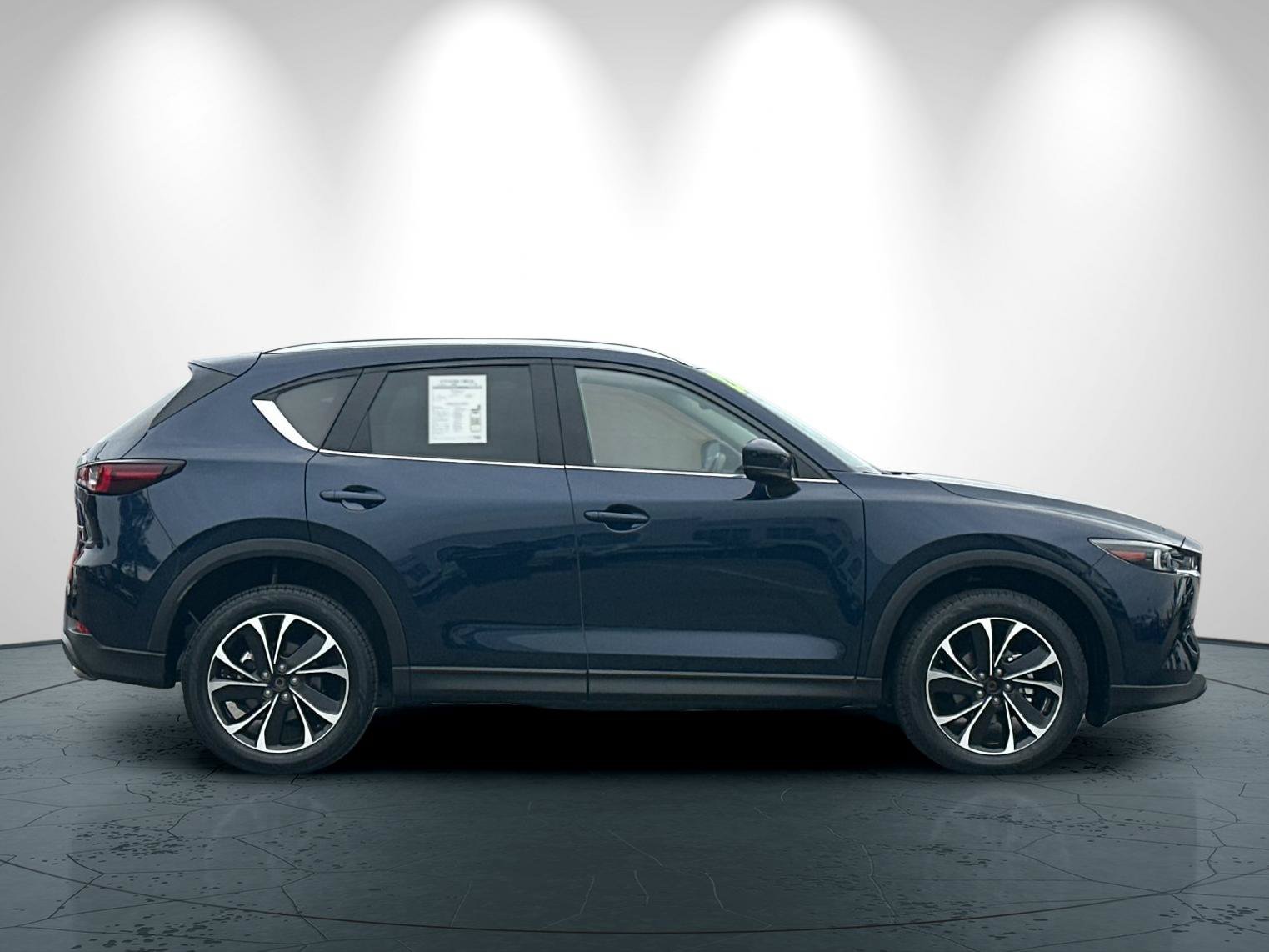 Used 2022 MAZDA CX-5 AWD 2.5 S w/ Premium Package image 3