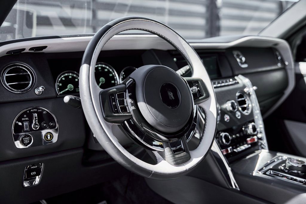Used 2023 Rolls-Royce Cullinan AWD/4WD image 41