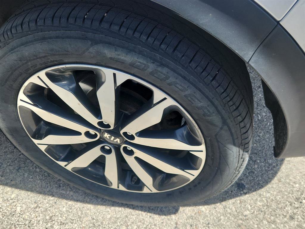 Used 2017 Kia Sportage EX w/ EX Premium Package image 7