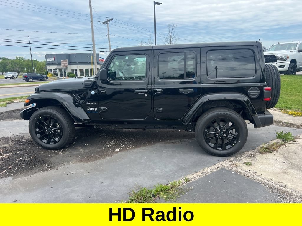 New 2024 Jeep Wrangler Unlimited Sahara w/ Technology Group AWD/4WD image 7