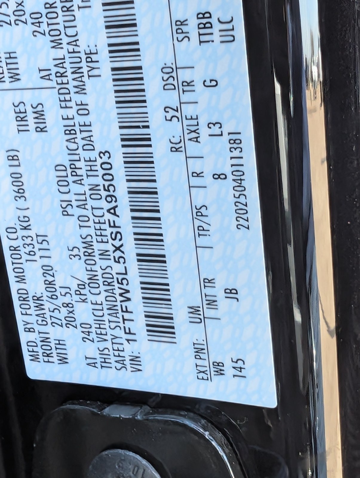 Used 2025 Ford F150 Lariat w/ Equipment Group 502A High AWD/4WD image 32