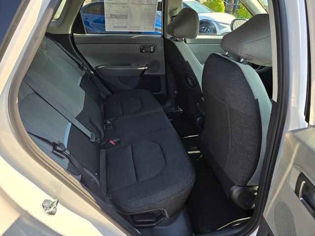 New 2027 Kia Seltos LX AWD/4WD image 12