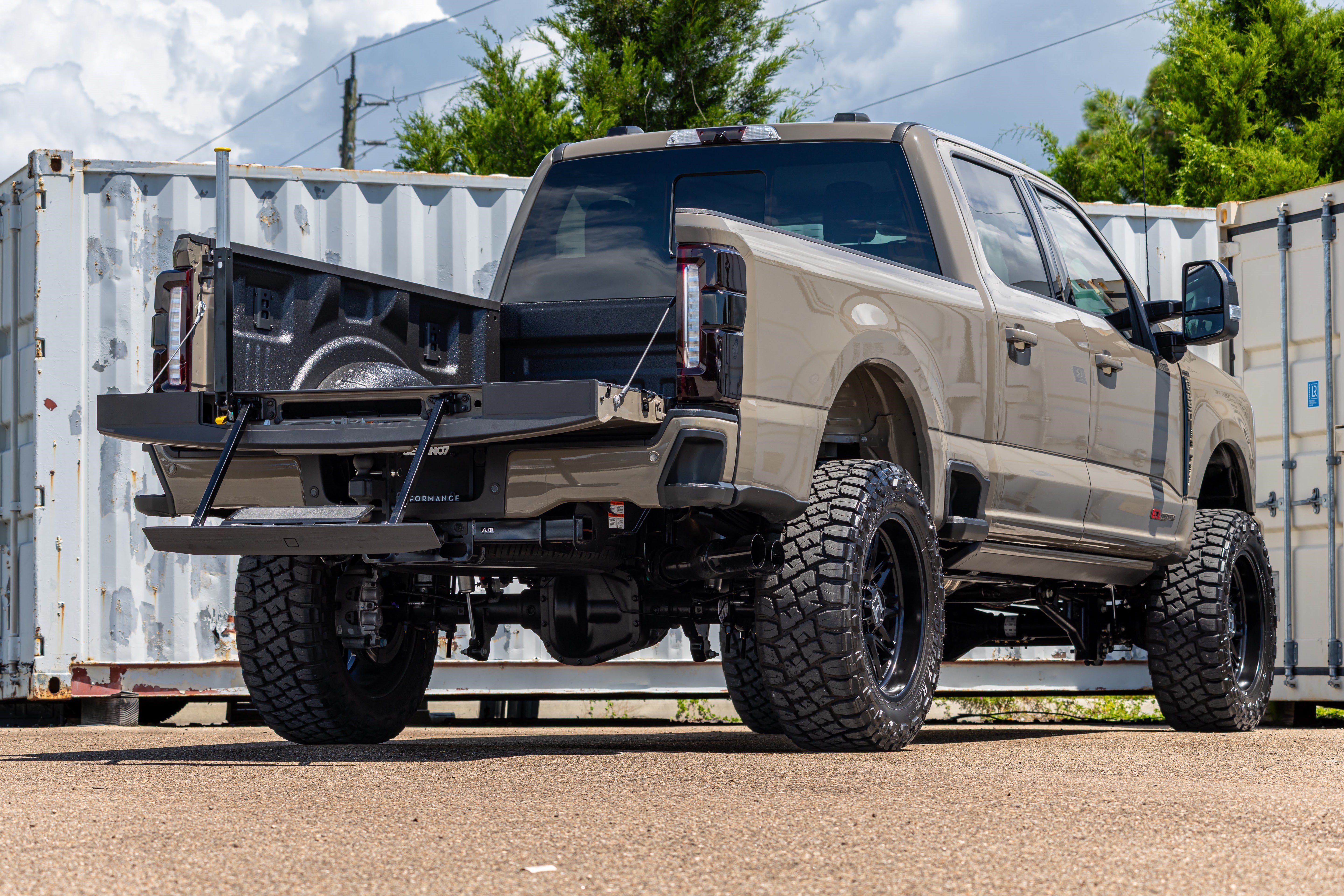 Used 2026 Ford F250 Lariat w/ Lariat Ultimate Package AWD/4WD image 44