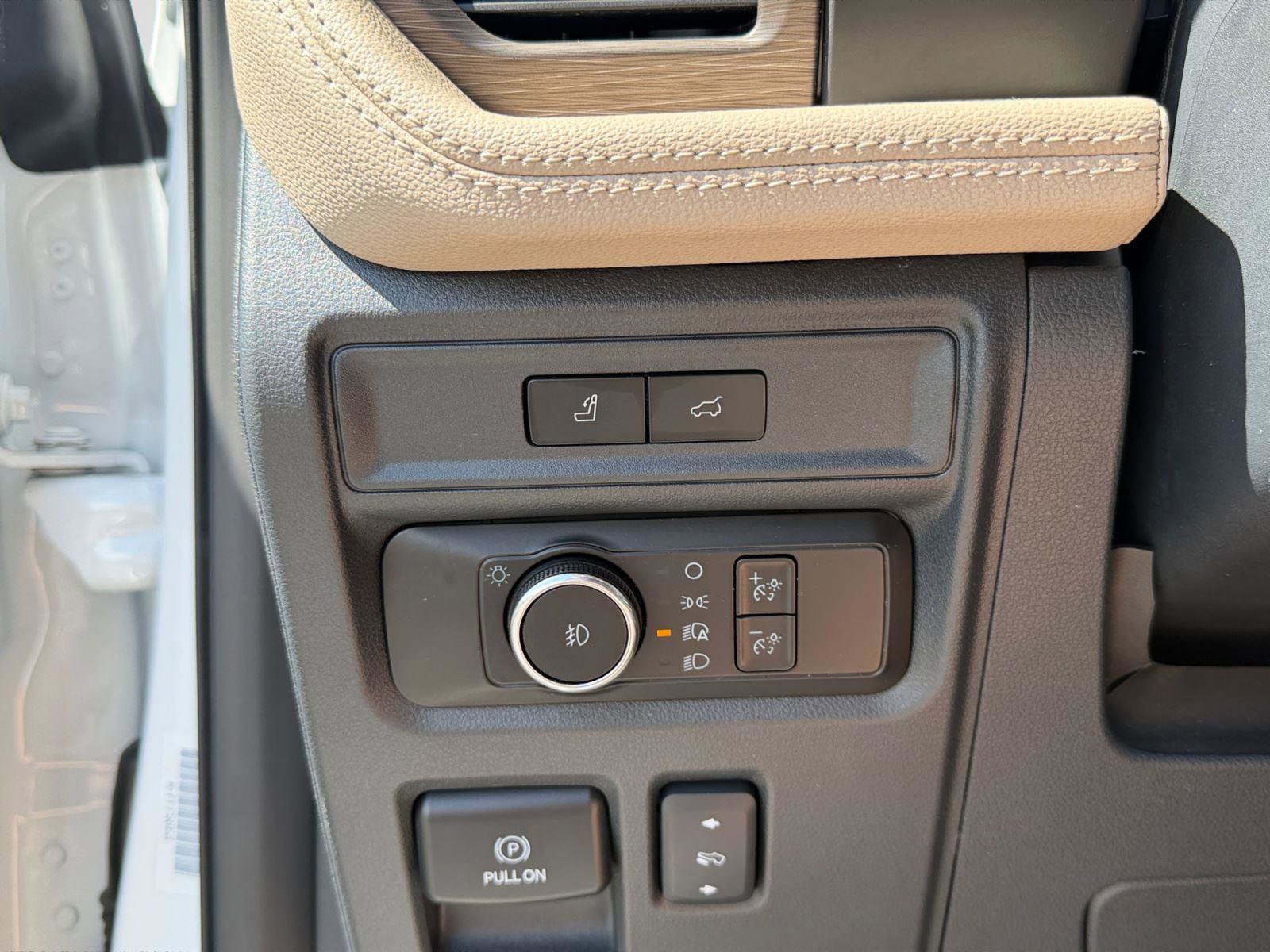 Used 2024 Ford Expedition Max Limited AWD/4WD image 30