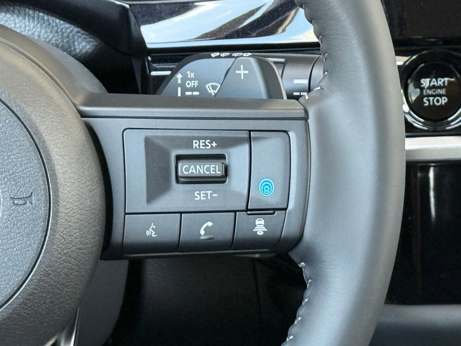 New 2025 Nissan Pathfinder SV w/ Cargo Package image 25