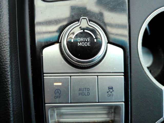 Used 2020 Genesis G70 2.0T image 51