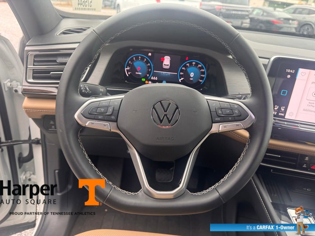 Used 2025 Volkswagen Atlas Cross Sport SE w/ Panoramic Sunroof Package AWD/4WD image 17