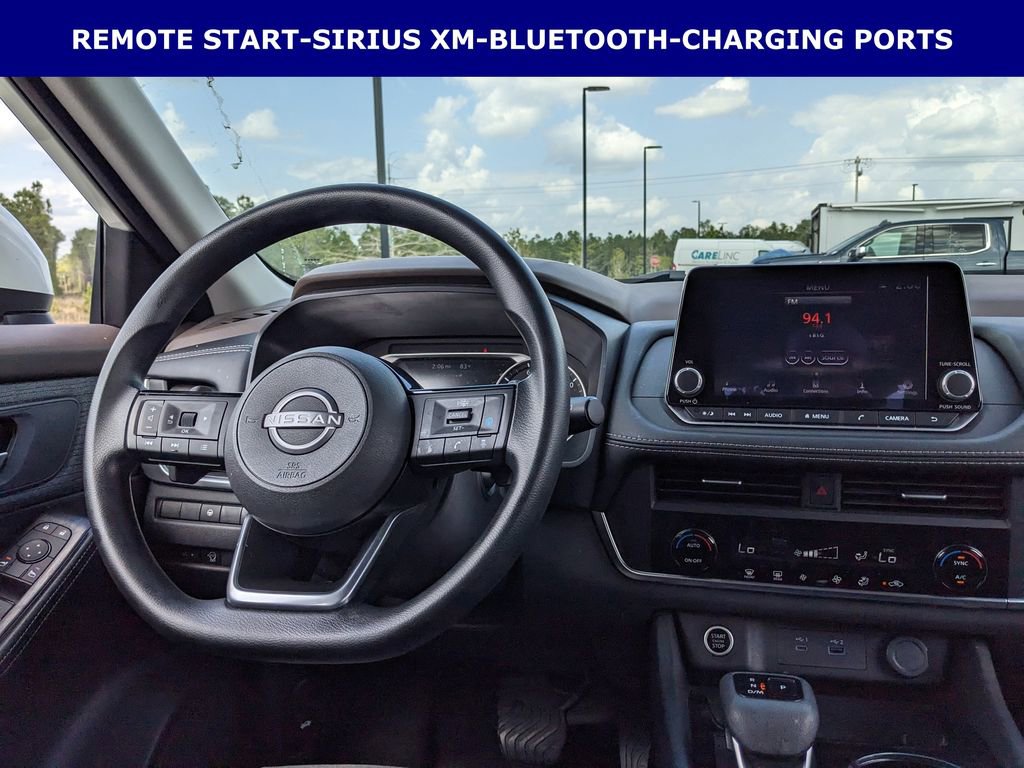 Used 2023 Nissan Rogue SV image 8