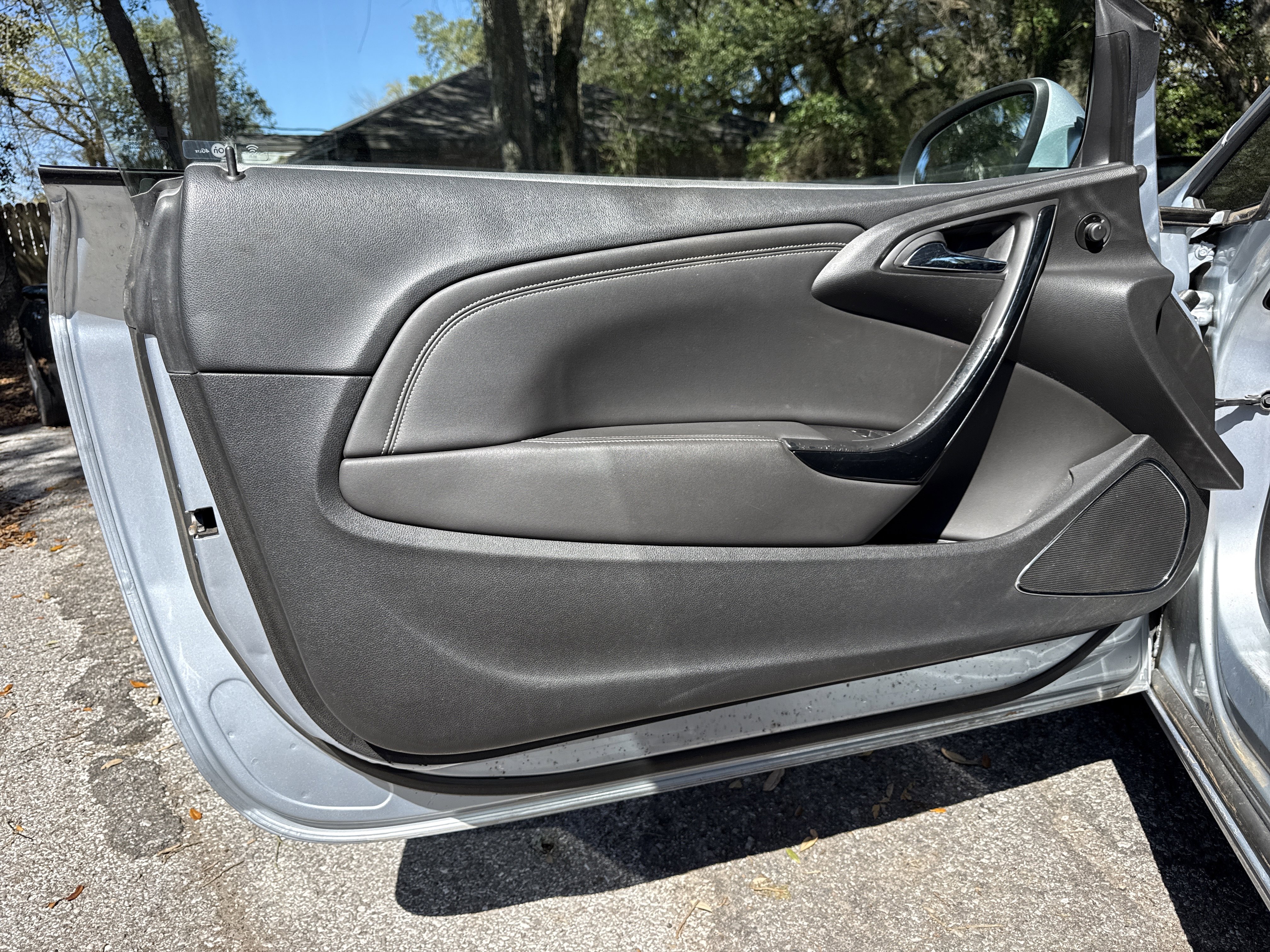 Used 2016 Buick Cascada Premium image 27