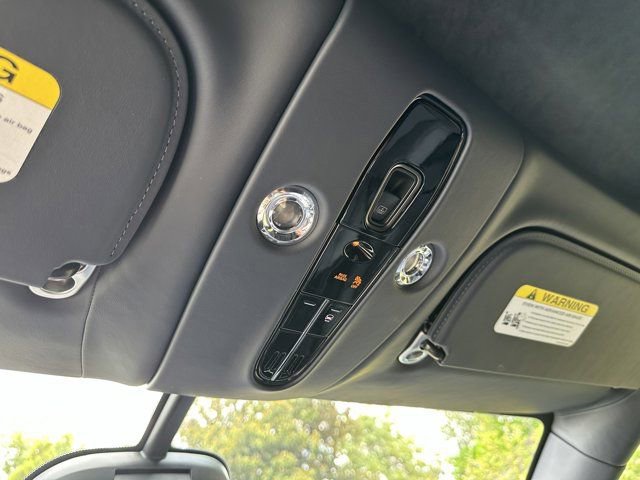 New 2025 Aston Martin DBX 707 image 32