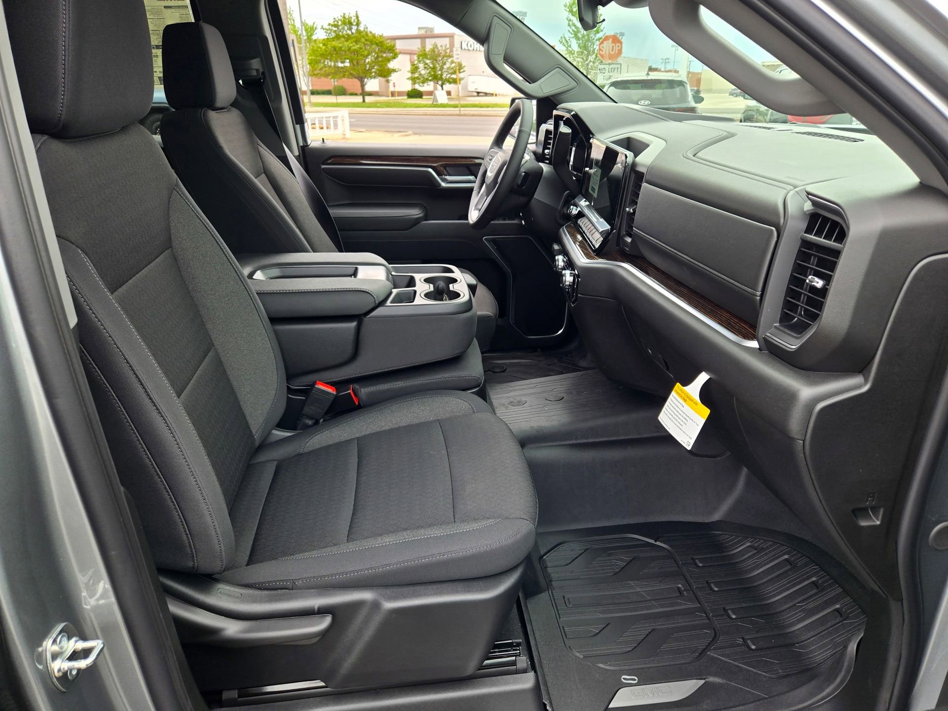New 2026 GMC Sierra 1500 SLE AWD/4WD image 15