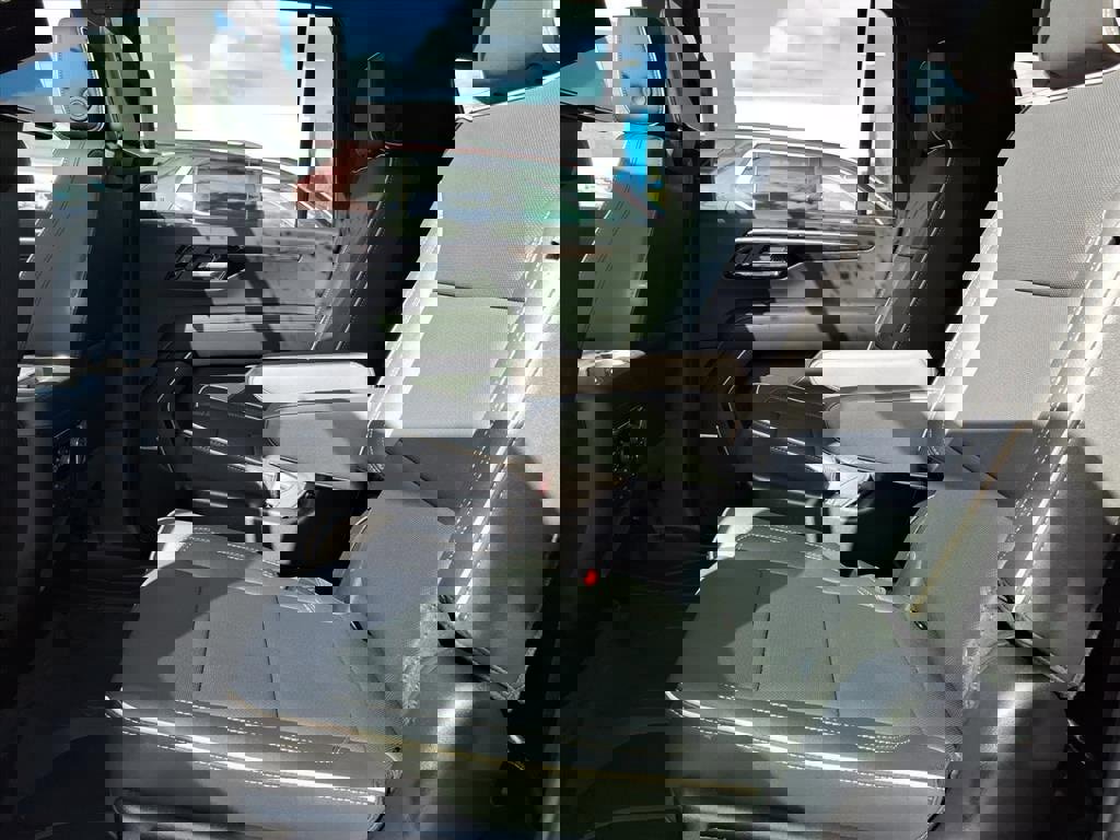 New 2026 Chevrolet Suburban Premier image 17