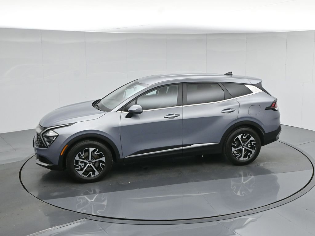 Used 2023 Kia Sportage EX image 45
