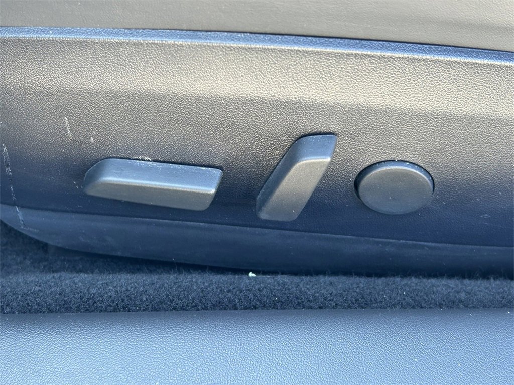 Used 2019 Tesla Model 3 Standard Range Plus image 21