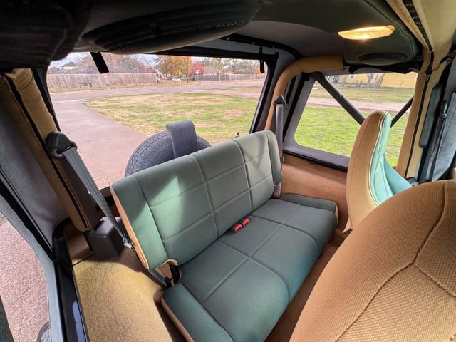 Used 1997 Jeep Wrangler Sahara image 33