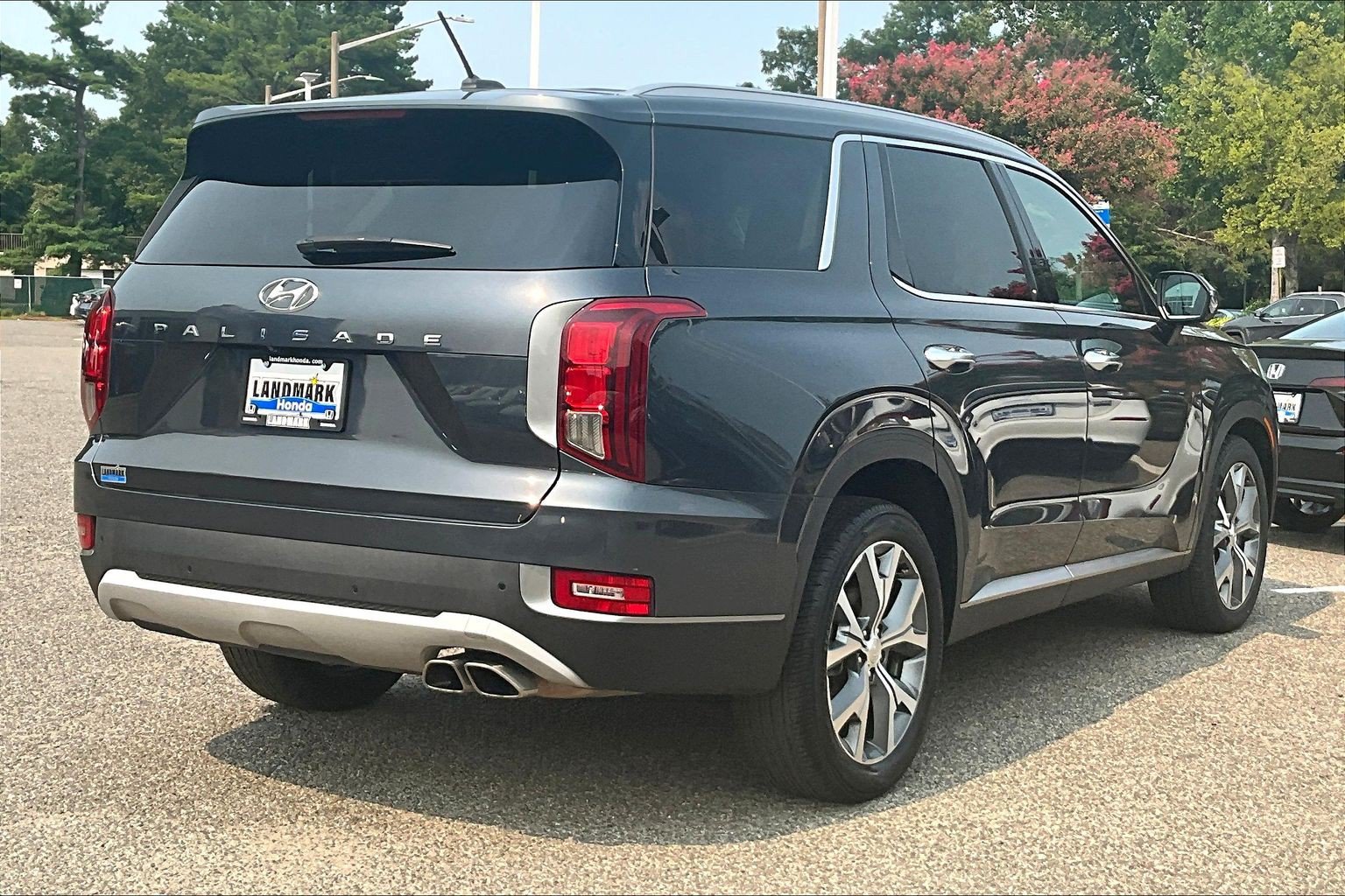Used 2020 Hyundai Palisade SEL w/ Convenience Package FWD image 2