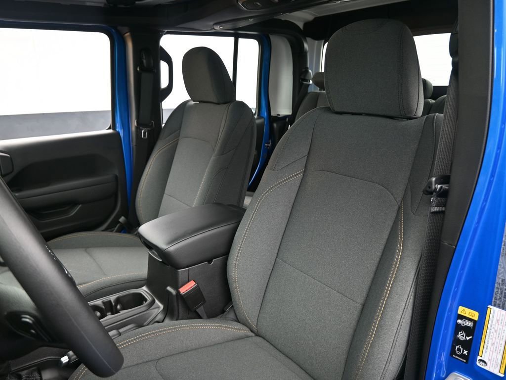 New 2026 Jeep Gladiator Sport AWD/4WD image 10