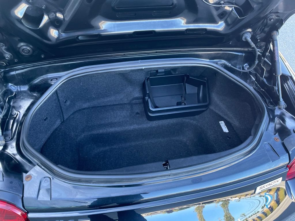 Used 2019 MAZDA MX-5 Miata RF Grand Touring w/ GT-S Package RWD image 7