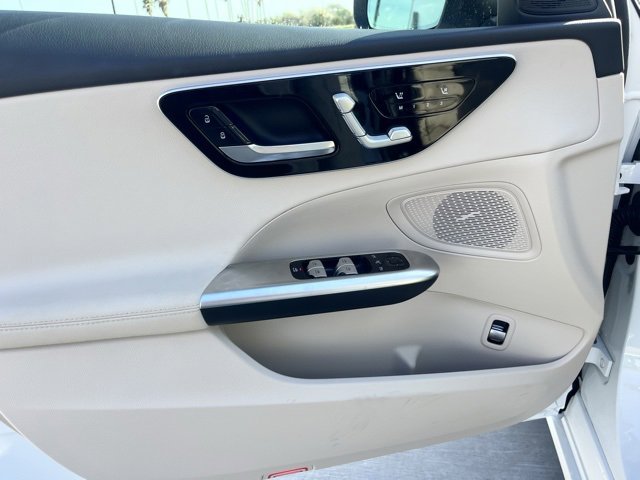 Used 2025 Mercedes-Benz C 300 Sedan image 10