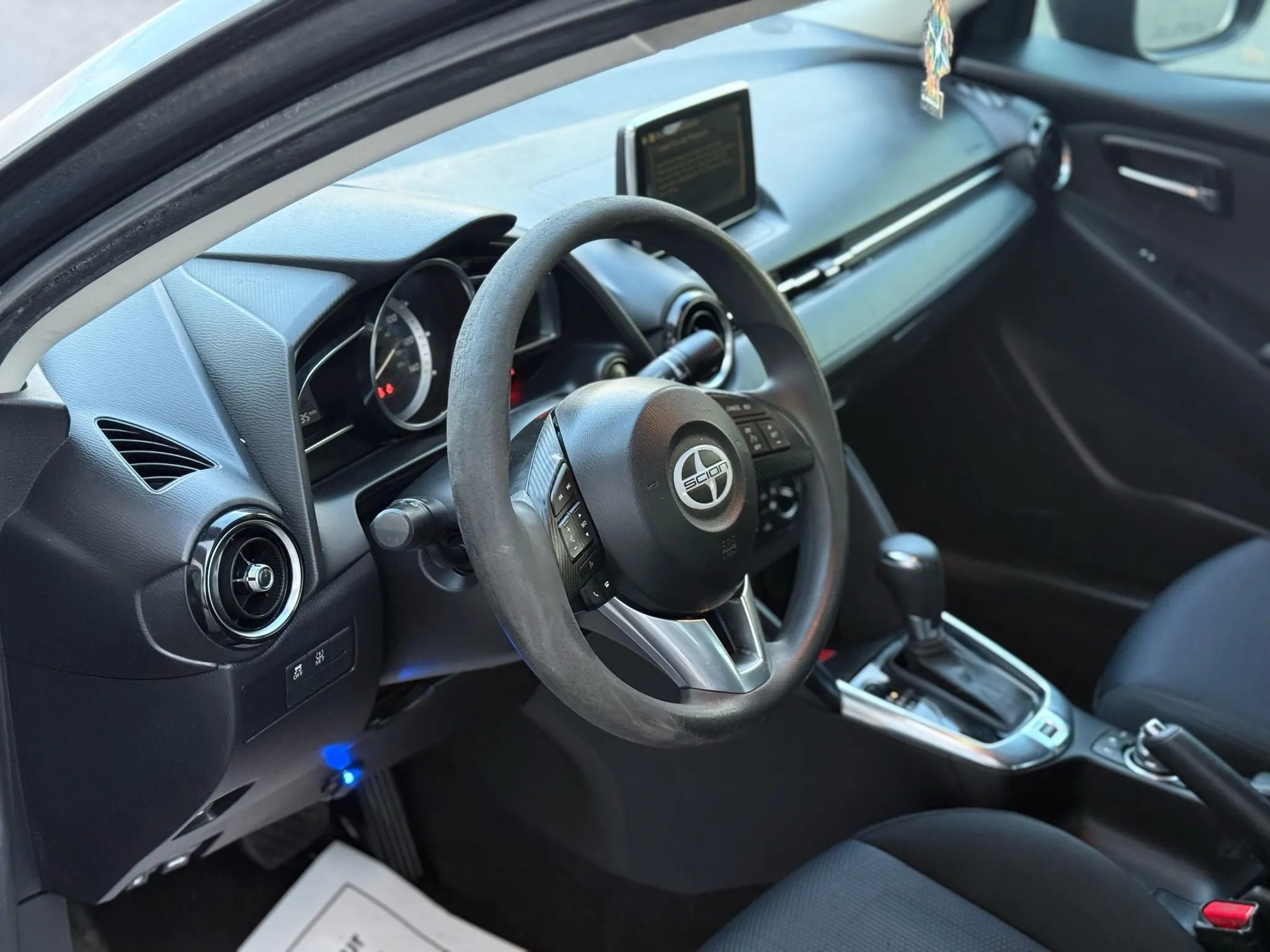 Used 2016 Scion iA image 12