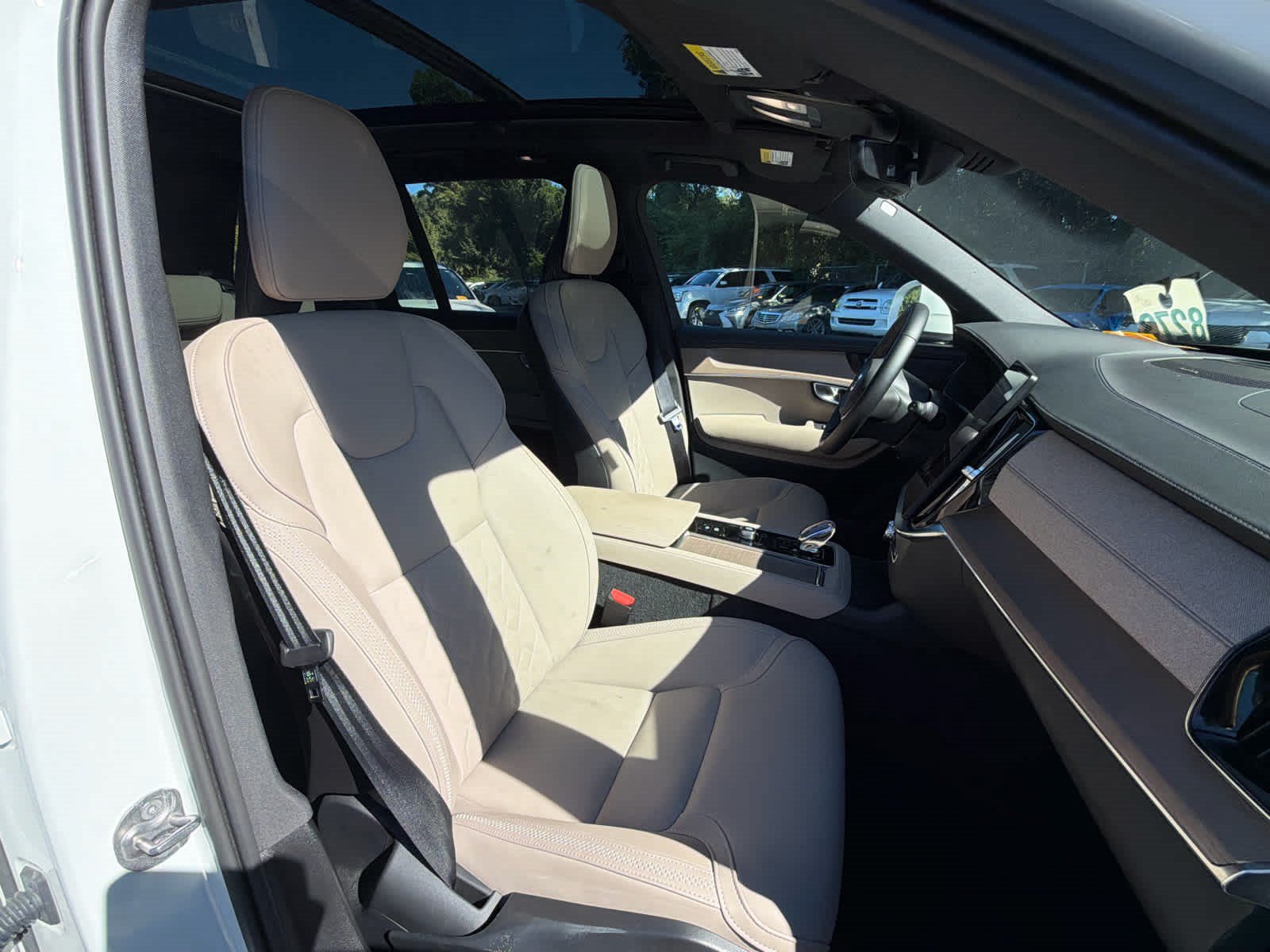 Used 2026 Volvo XC90 B6 Plus AWD/4WD image 19