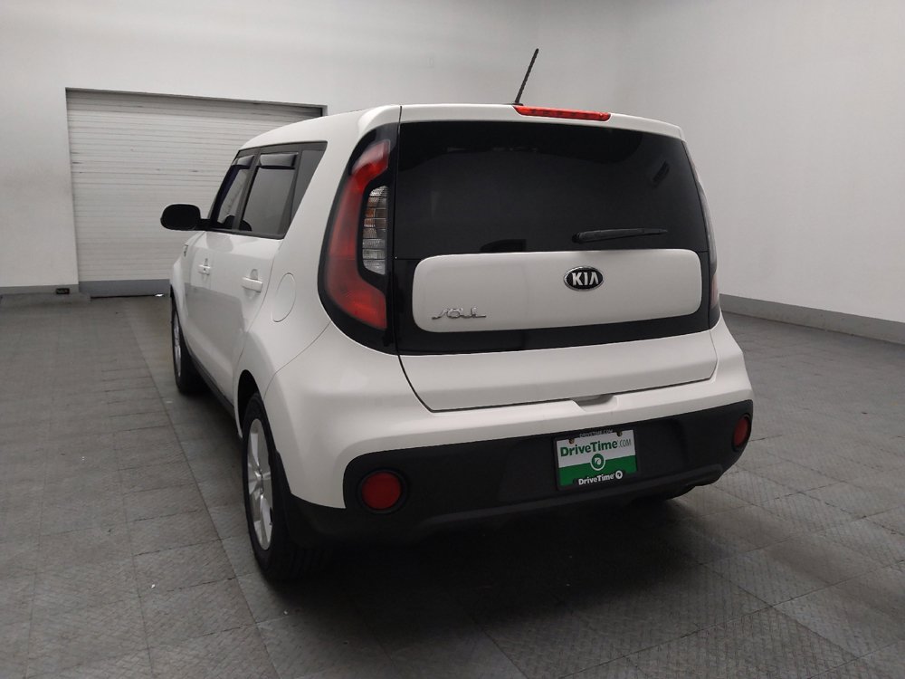 Used 2017 Kia Soul FWD image 5