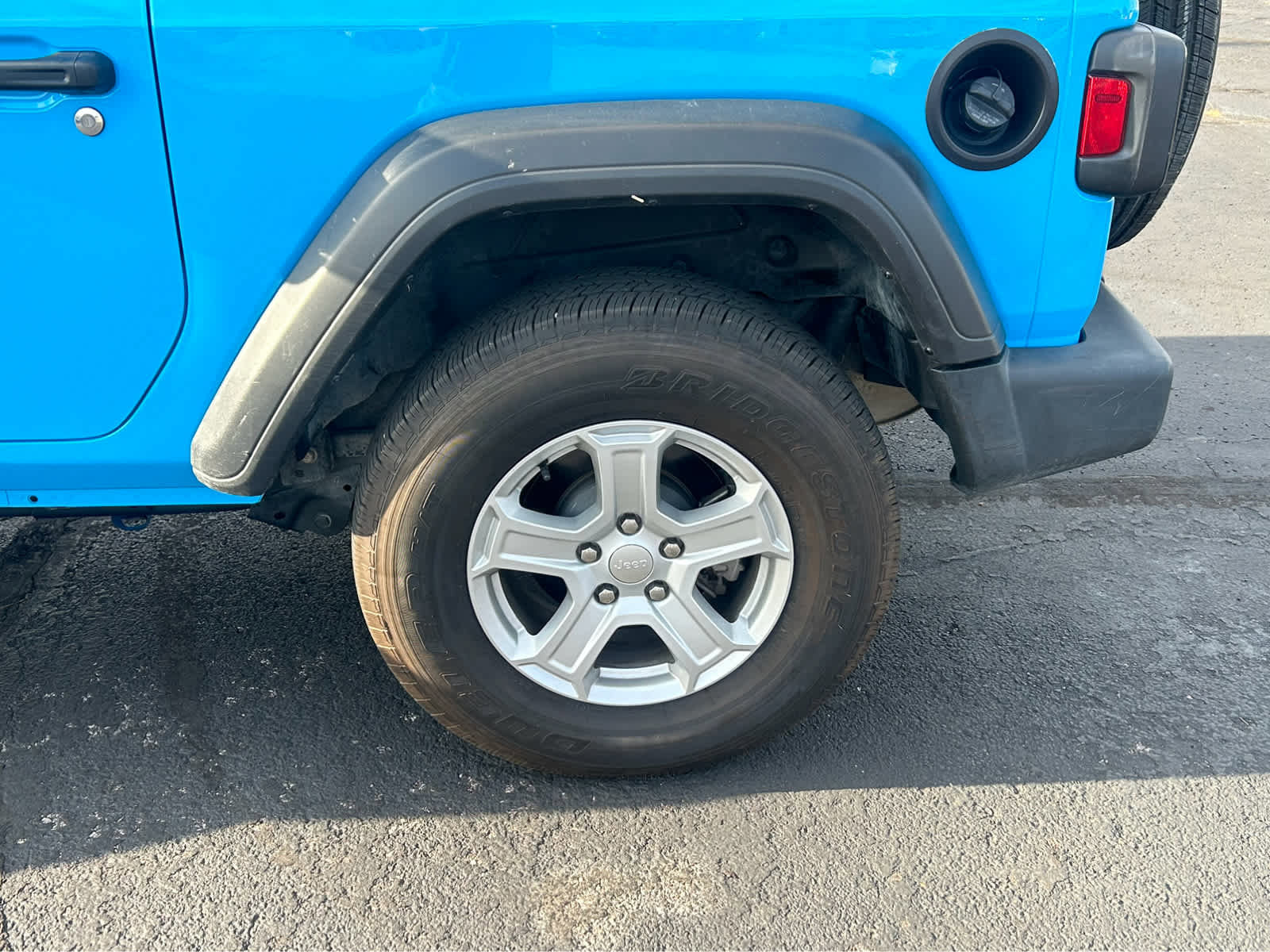 Used 2021 Jeep Wrangler Sport S image 43