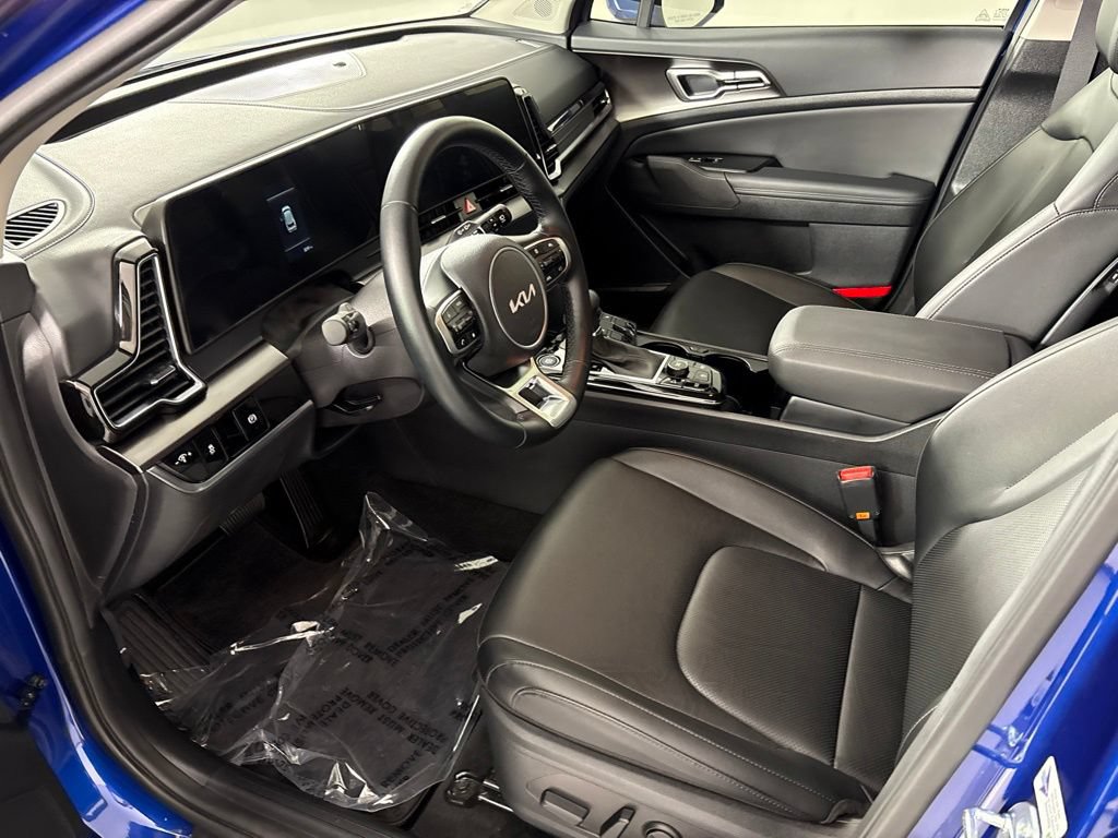 Used 2025 Kia Sportage EX FWD image 26