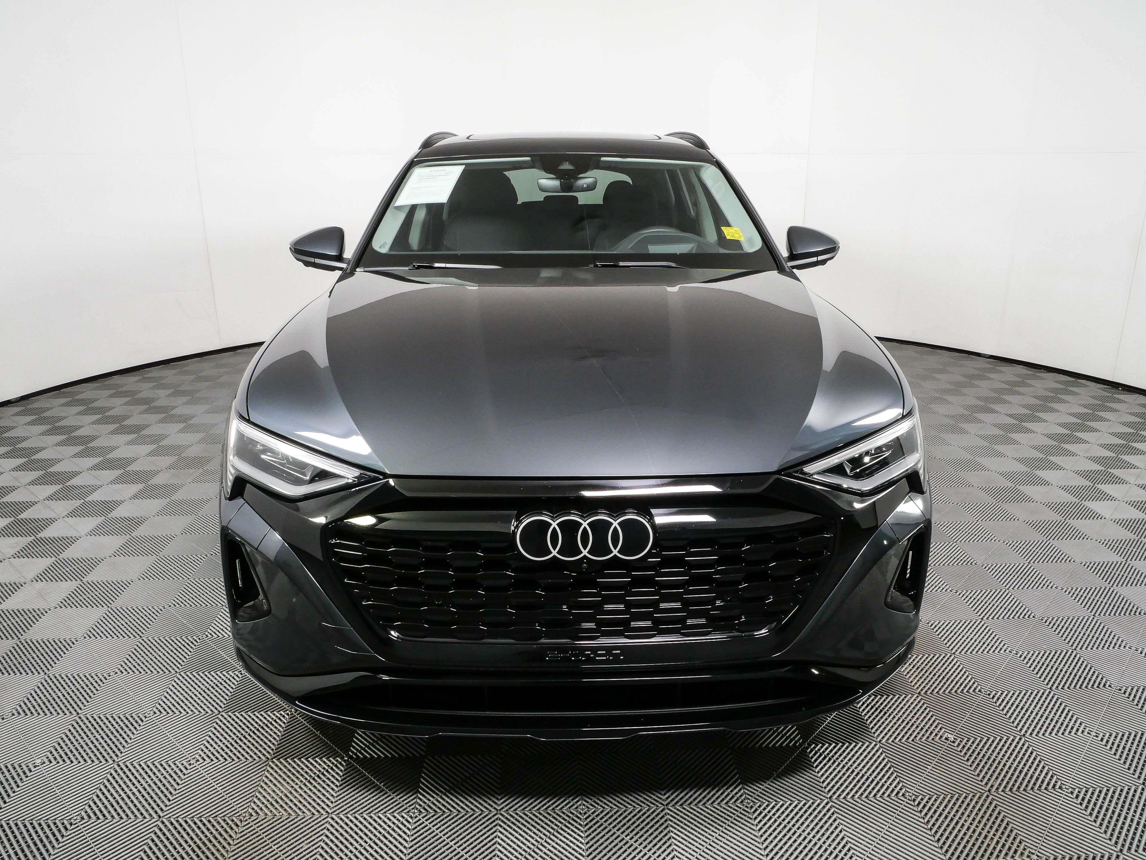 Used 2024 Audi Q8 e-tron Prestige w/ Prestige Package AWD/4WD image 27