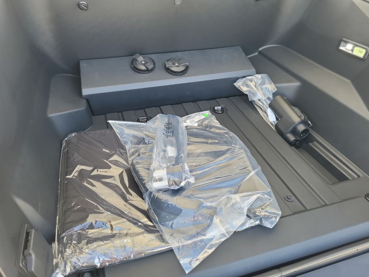New 2026 Chevrolet Silverado EV LT AWD/4WD image 72