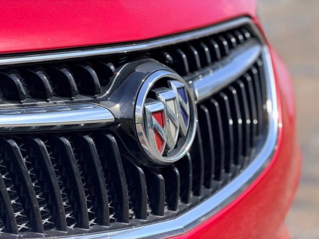 Used 2019 Buick Encore Essence image 28