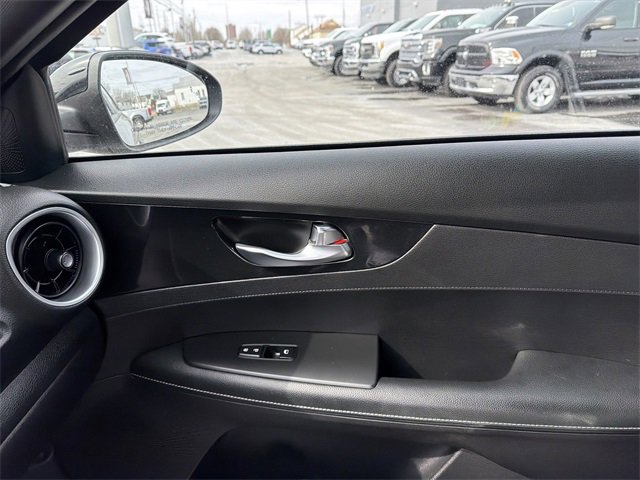 Used 2022 Kia Forte GT-Line w/ GT-Line Technology Package image 23