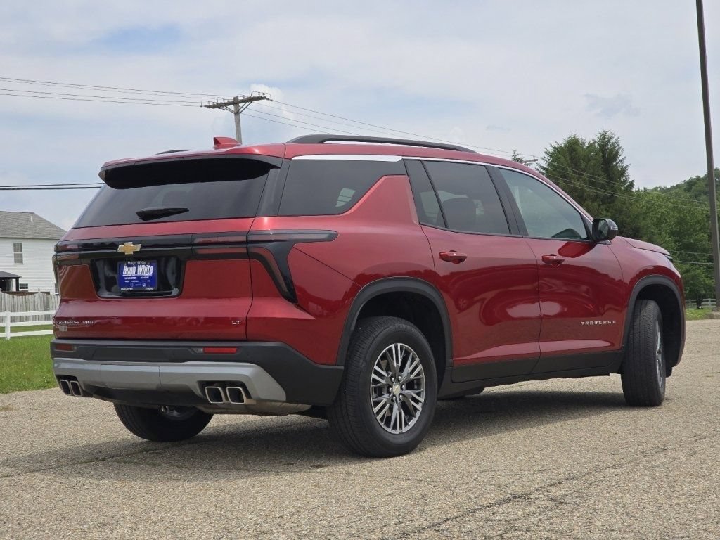 Used 2024 Chevrolet Traverse LT w/ LPO, Floor Liner Package AWD/4WD image 16
