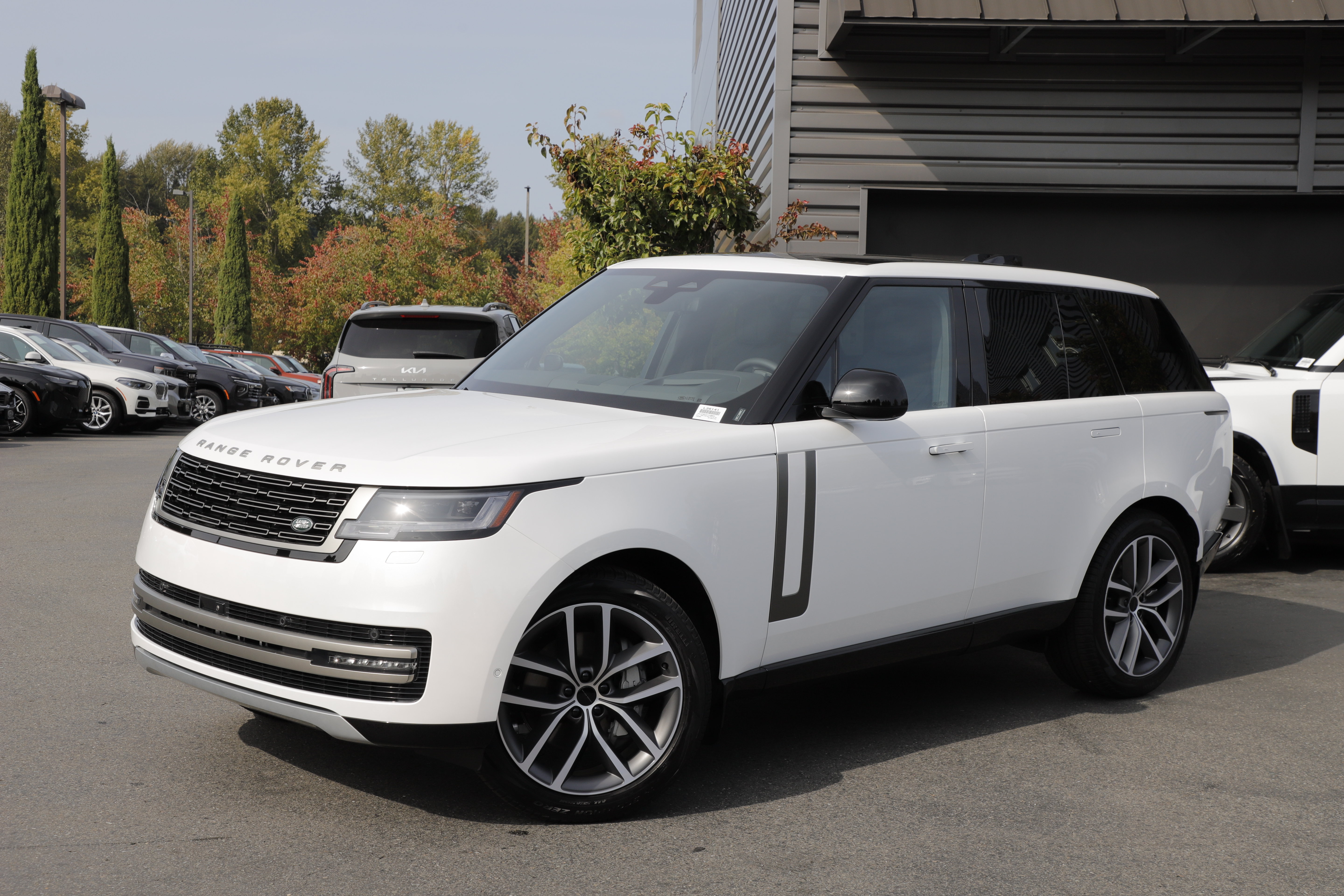 New 2026 Land Rover Range Rover SE