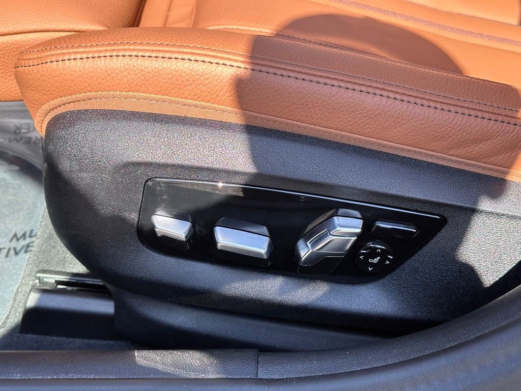 Certified 2023 BMW M550i xDrive w/ Executive Package image 15