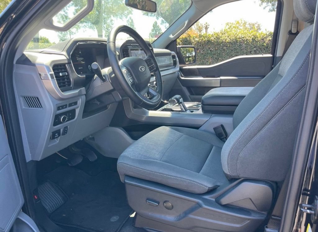 Used 2023 Ford F150 Lightning XLT AWD/4WD image 7