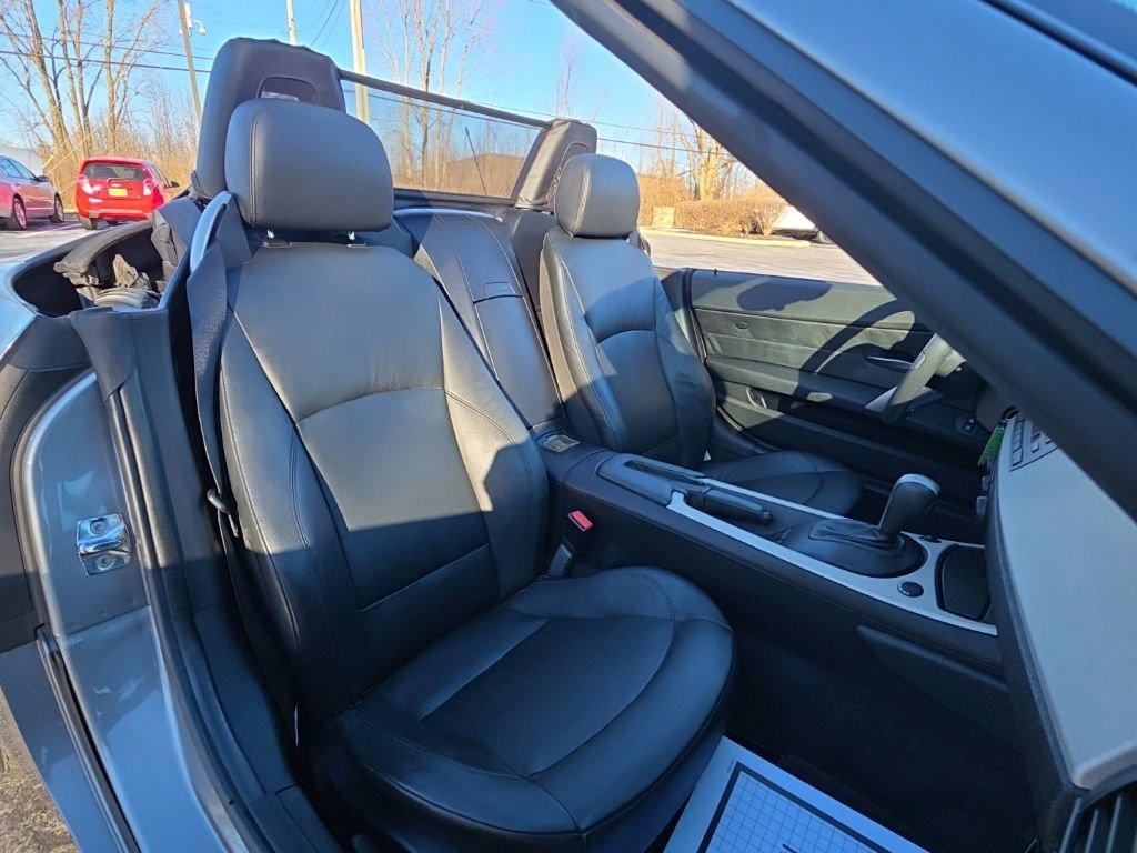 Used 2005 BMW Z4 3.0i image 34